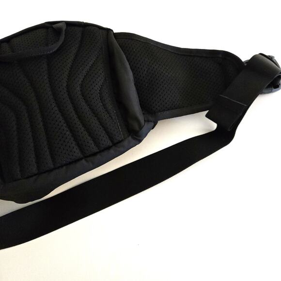 REI Co-op Trail 5 Black Hiking Waist Pack Fanny Lumbar Bag - Picture 8 of 10